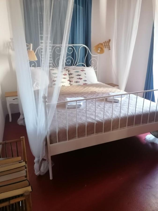 Two-Bedroom Apartment With Sea View,Big Terrase And Garden Stari Grad  Zewnętrze zdjęcie